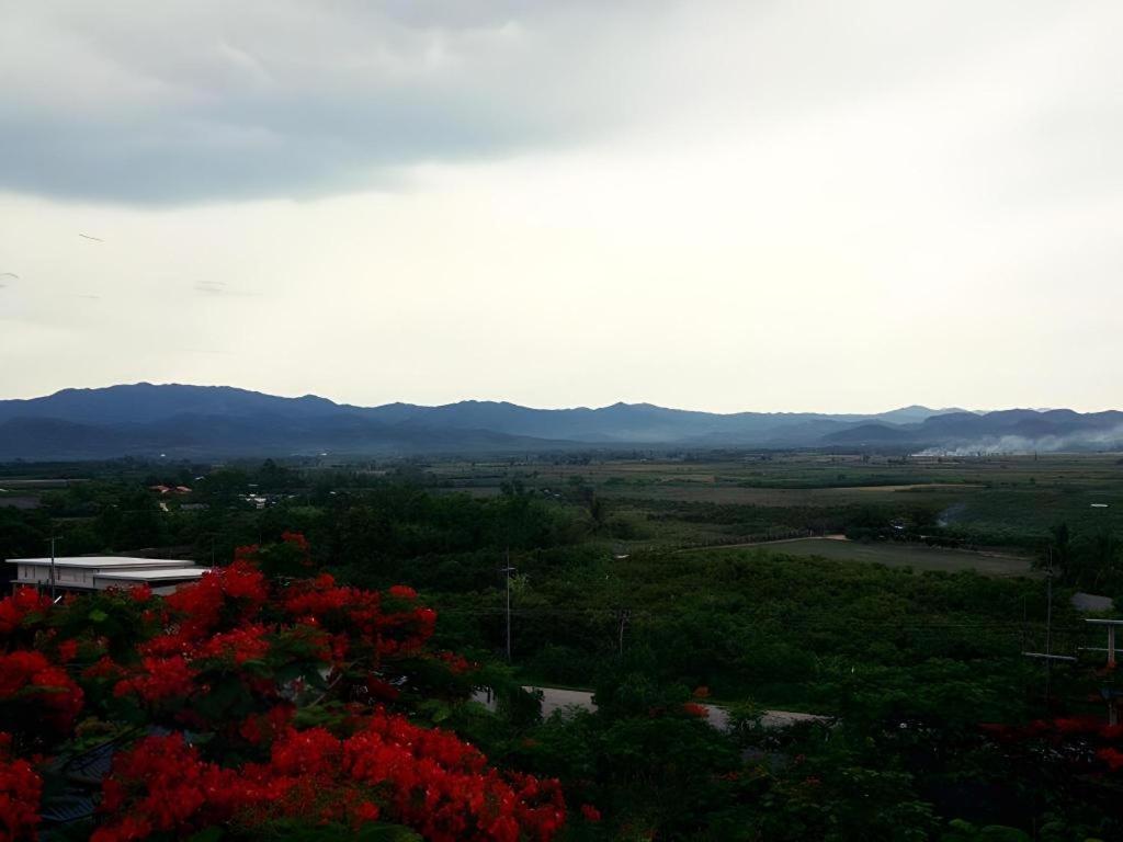 Thaton Hill Resort Mae Ai Buitenkant foto