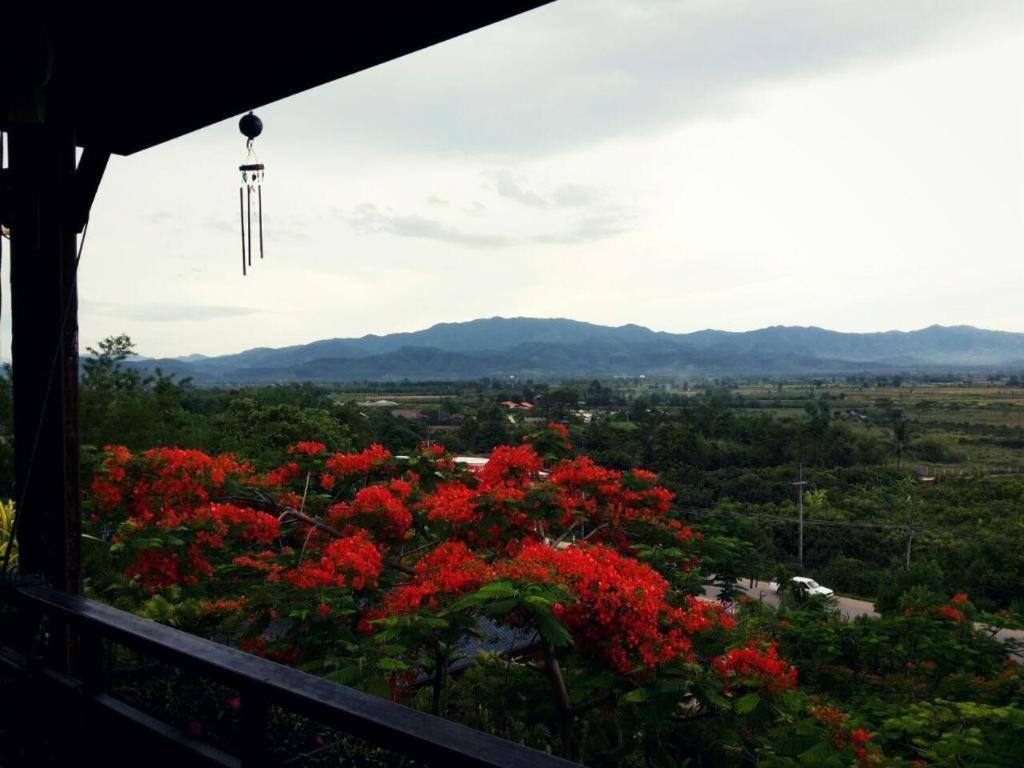 Thaton Hill Resort Mae Ai Buitenkant foto