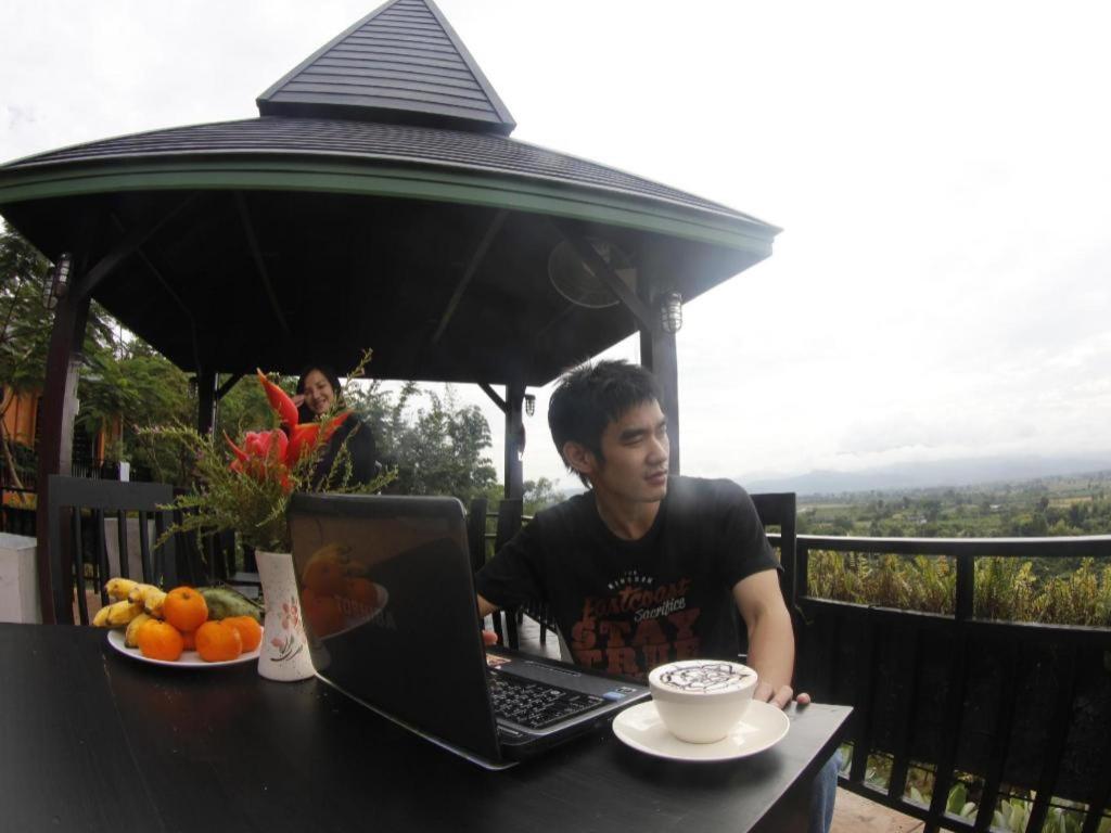 Thaton Hill Resort Mae Ai Buitenkant foto