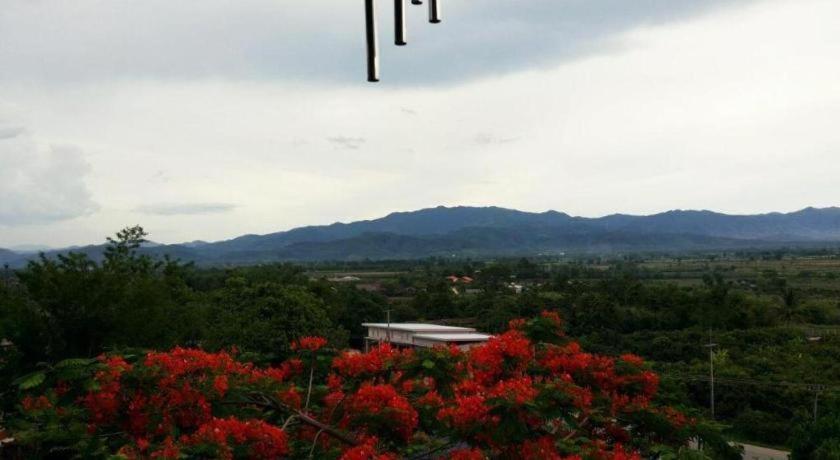 Thaton Hill Resort Mae Ai Buitenkant foto