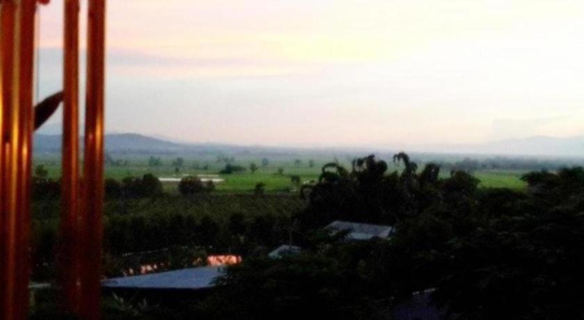 Thaton Hill Resort Mae Ai Buitenkant foto