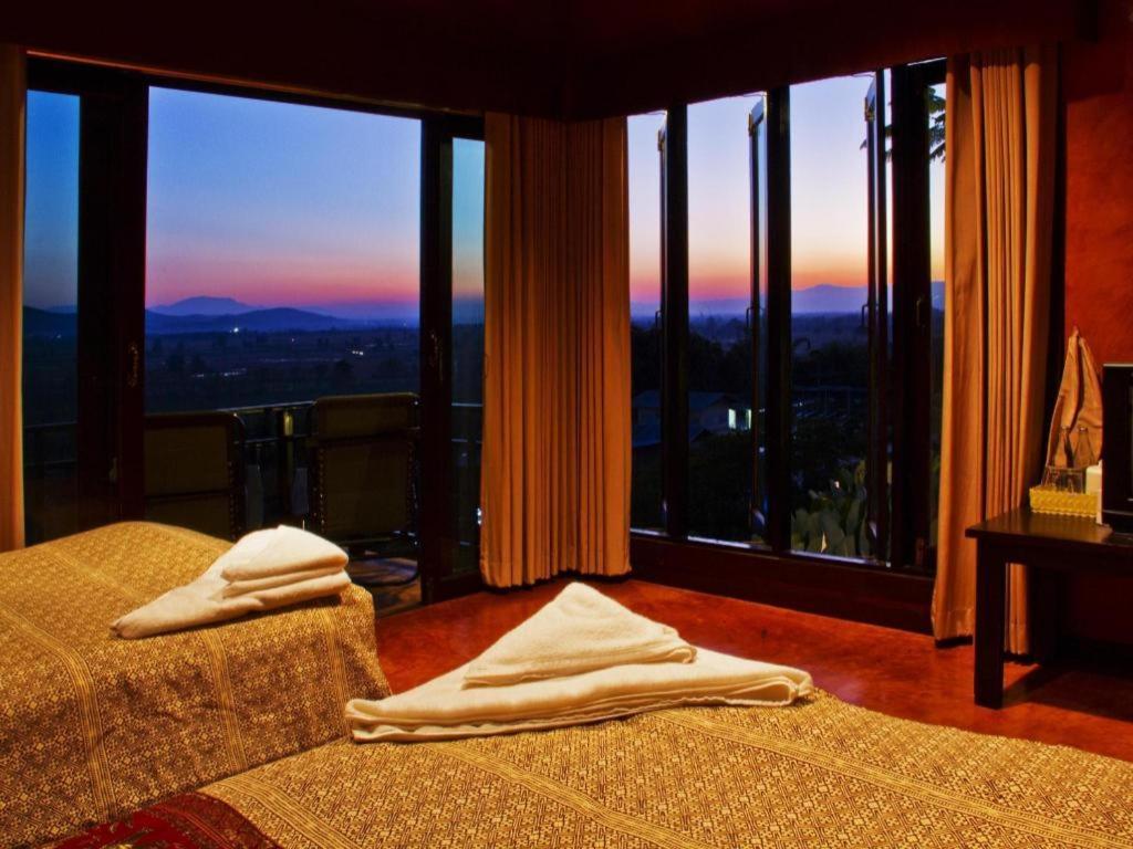 Thaton Hill Resort Mae Ai Buitenkant foto