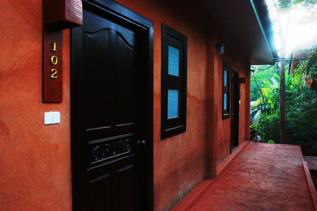 Thaton Hill Resort Mae Ai Buitenkant foto