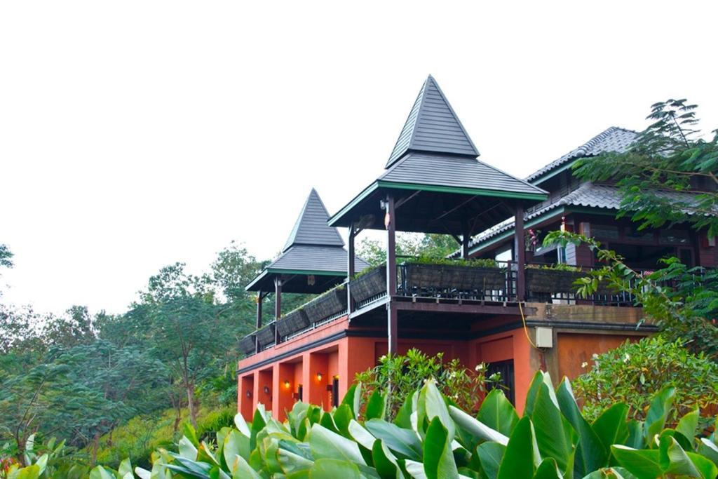 Thaton Hill Resort Mae Ai Buitenkant foto