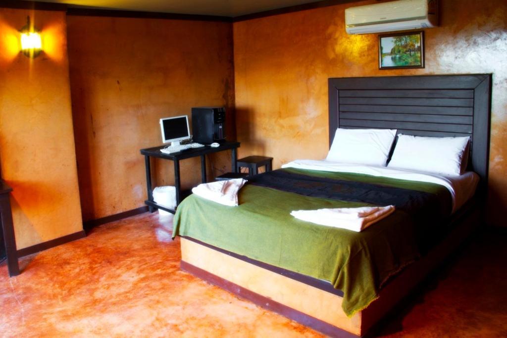 Thaton Hill Resort Mae Ai Buitenkant foto