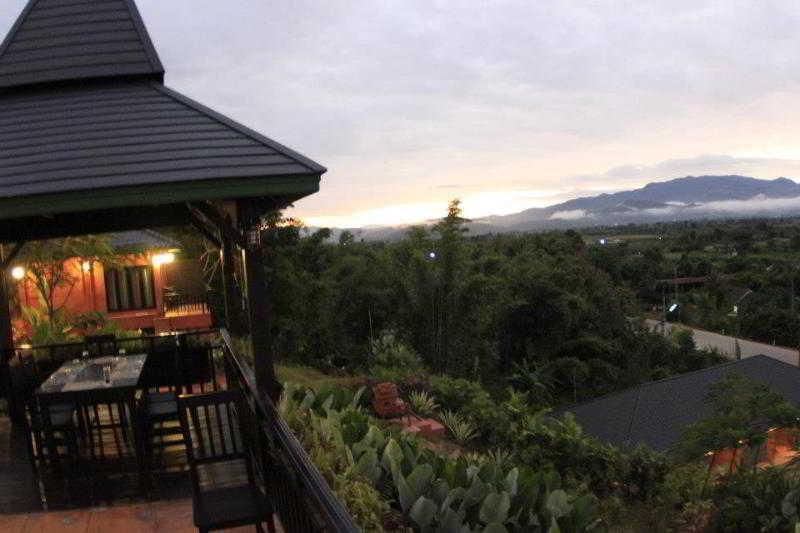 Thaton Hill Resort Mae Ai Buitenkant foto